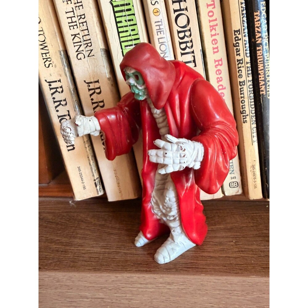 Vintage 1985 LJN ThunderCats Mumm-Ra the Ever-Living Action Figure Red Robe